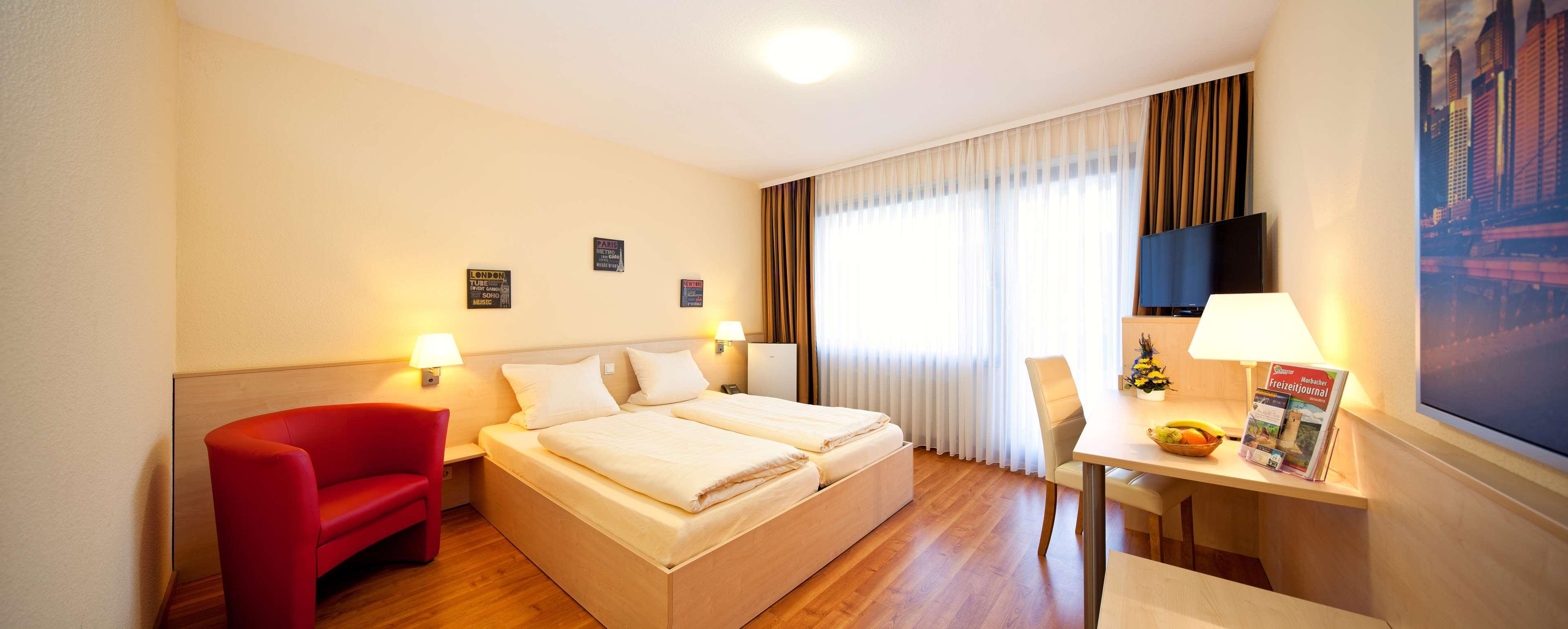 Best Western Hotel St. Michael Морбах Экстерьер фото